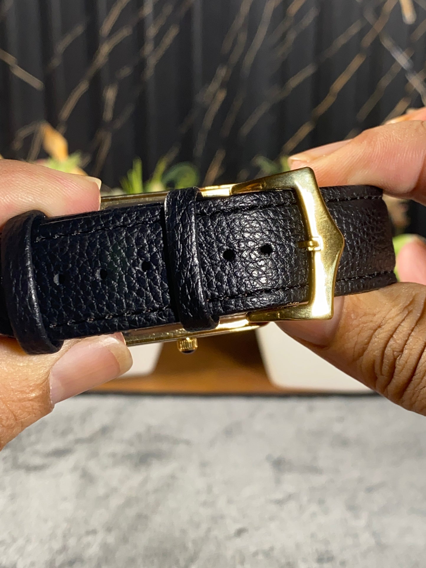 Ravven Square Vintage Quartz Watch – Linear Edition